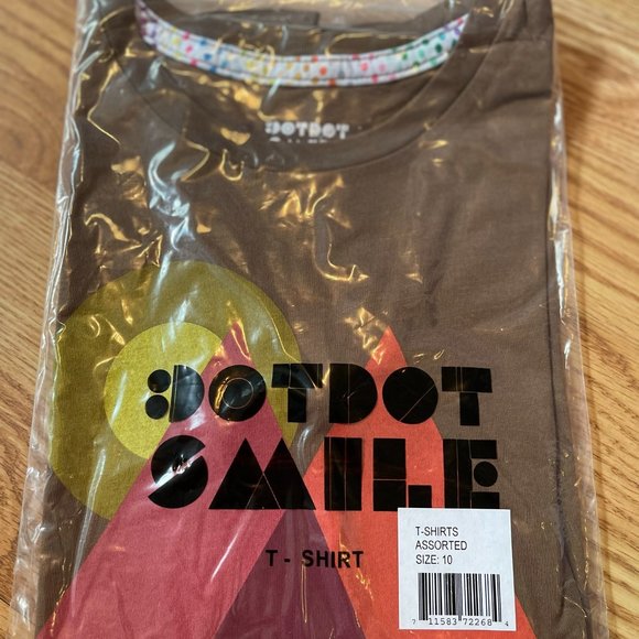 DotDotSmile Graphic Tee Brown Mountains Sun Size 10 *NWT* Dot Dot Smile t-shirt - Picture 2 of 2
